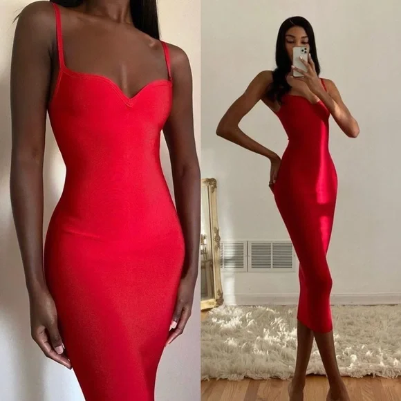HOUSE OF CB 'Domenica' Red Sweetheart Neckline Bandage Dress - Picture 5 of 12